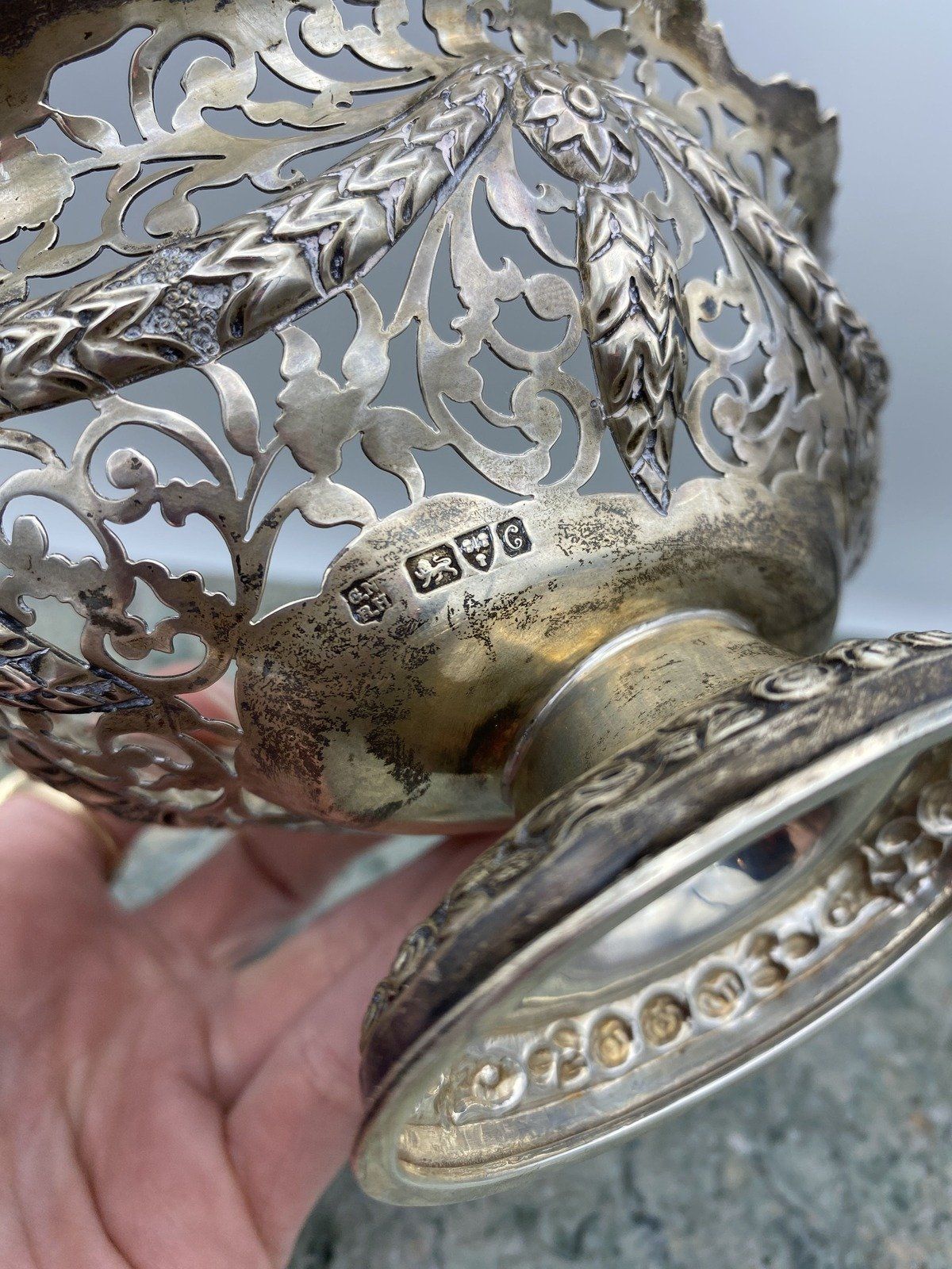 English Lion Hallmark Sterling Silver Reticulated Basket #227 12