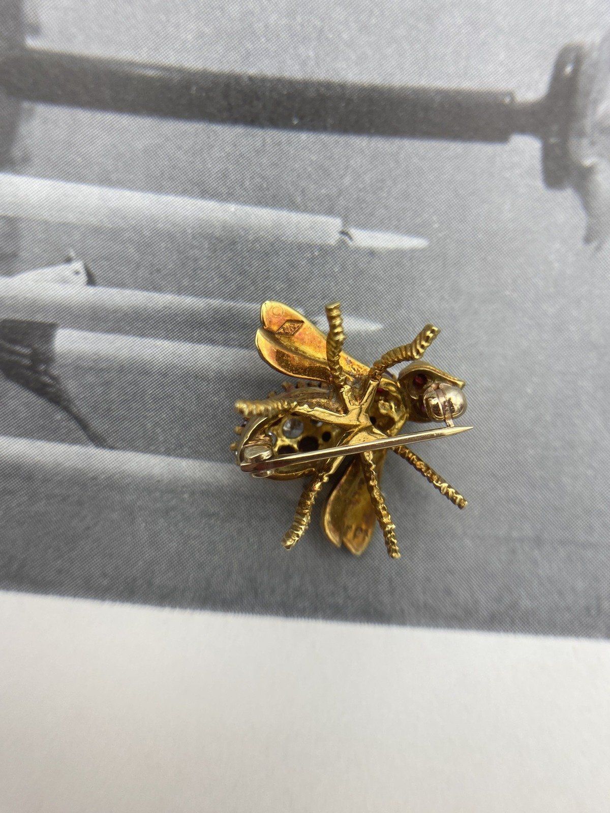 Vintage c.1950s/60s 18k Gold Collectible Designer Herbert Rosenthal Ruby + Diamond Honey Bee Pin #3421 11