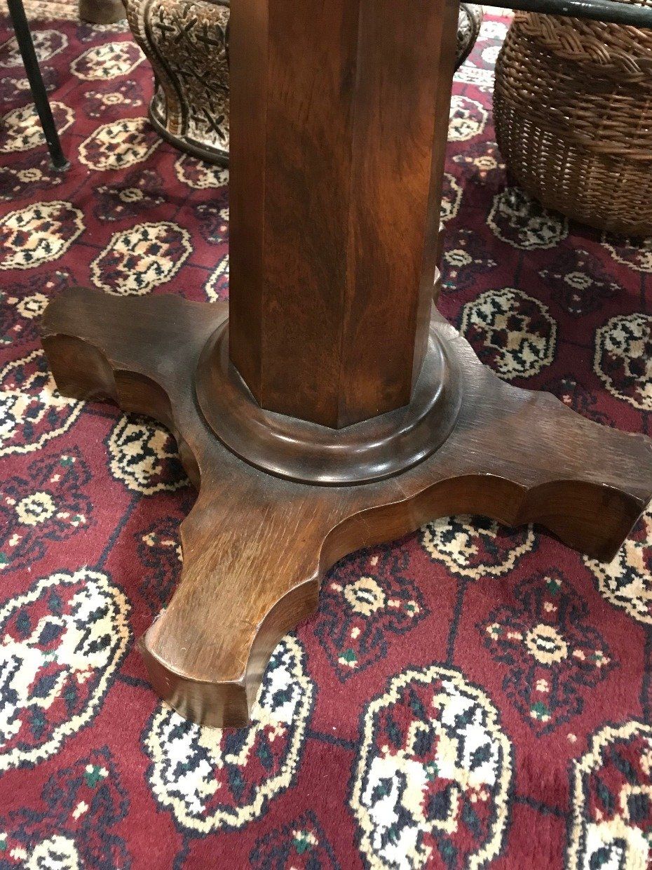 Vintage Empire Style Pedestal Stand 2
