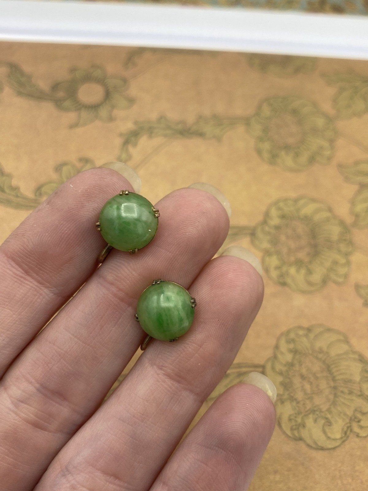 Antique 10k Rose Gold Jade Medallion Screw Back Earrings 2