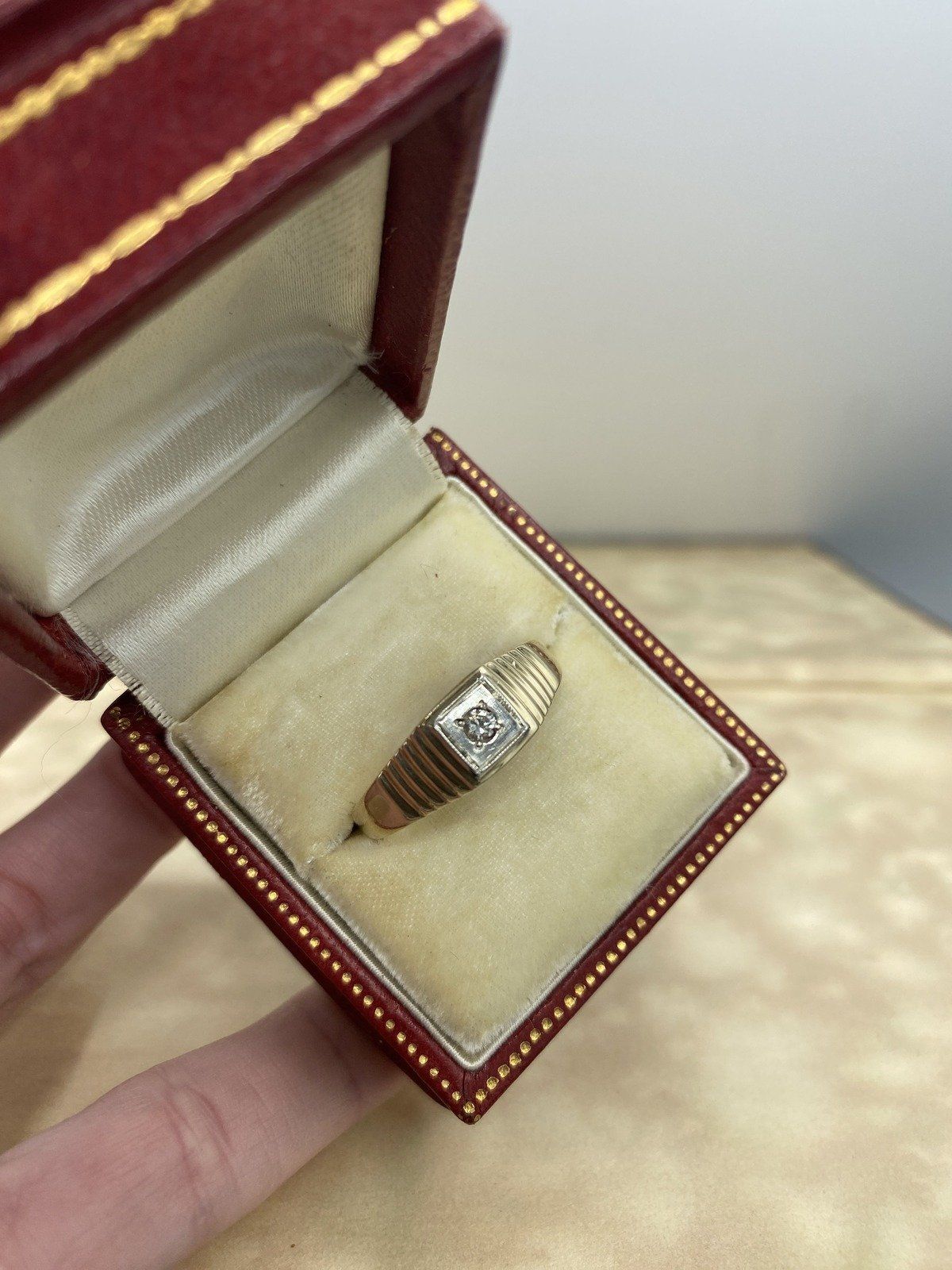 Men's Vintage 10k Flush Set Modest Diamond Wedding Ring w Banded Shoulder Detail 2