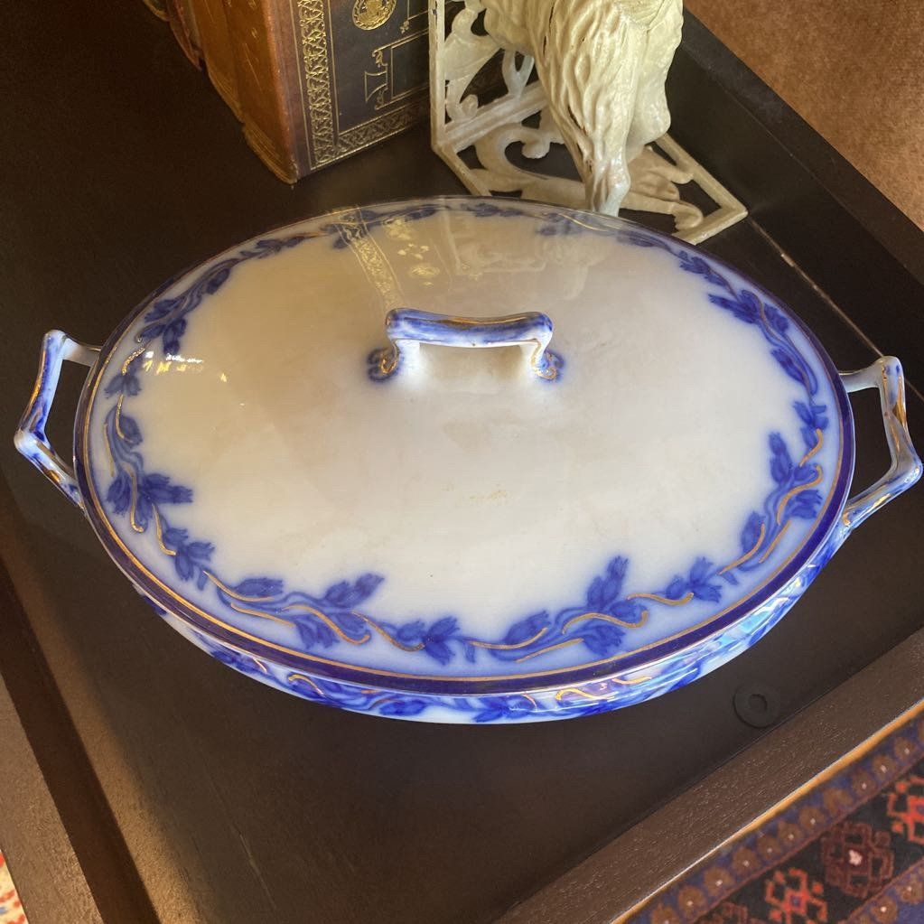 J G Meakin Hanley England Tureen 272 2