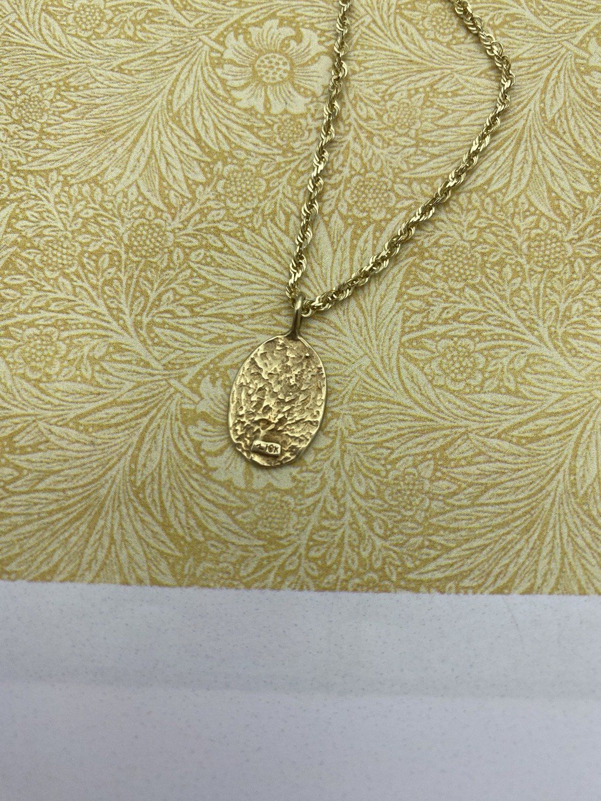 10k Gold Saint Christopher Amulet 20L Drop Necklace 2