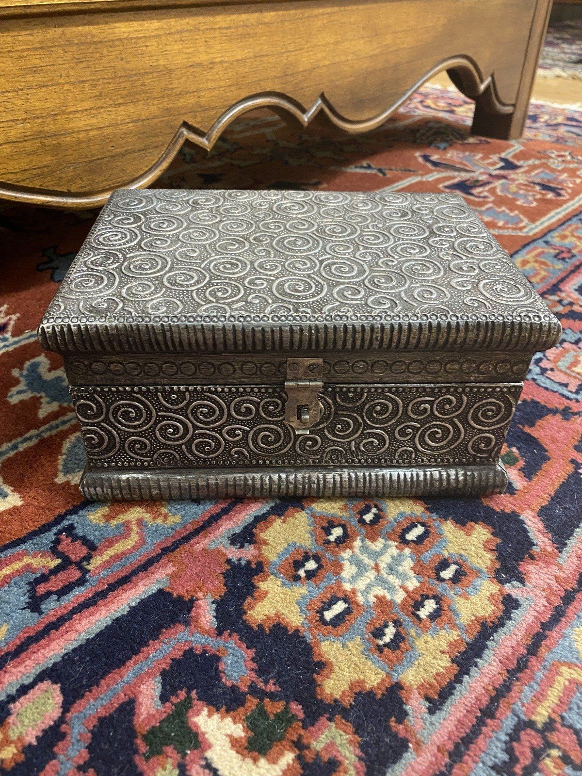 Modern Silver Spiral Box 749