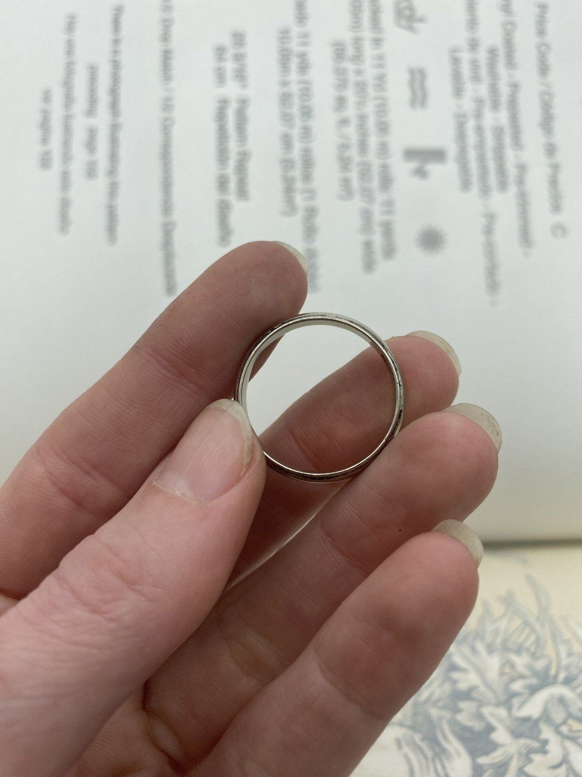 Men's Antique 14k White Gold Wedding Ring Band w Subtle Stripe Edge 3