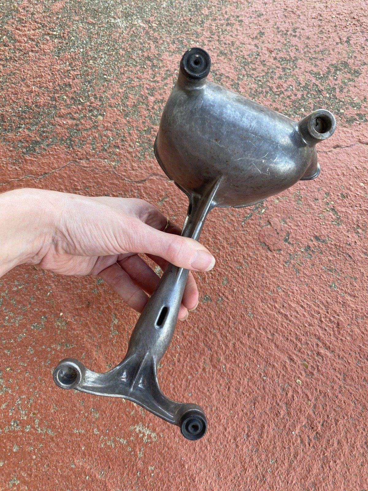 Vintage USA Made Aluminum Citrus Juicer 3