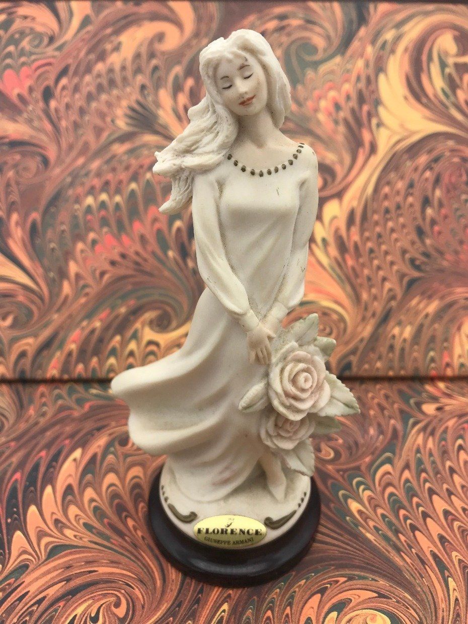 Miniature Florence Giueppe Armani Sweet Heart Figurine