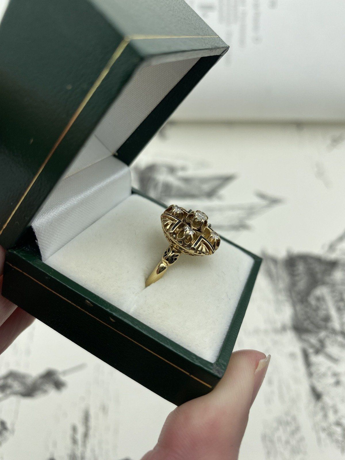 Antique Victorian c.1900s 14k Gold + Black Enamel .75ctw Quintette Diamond Ring 3