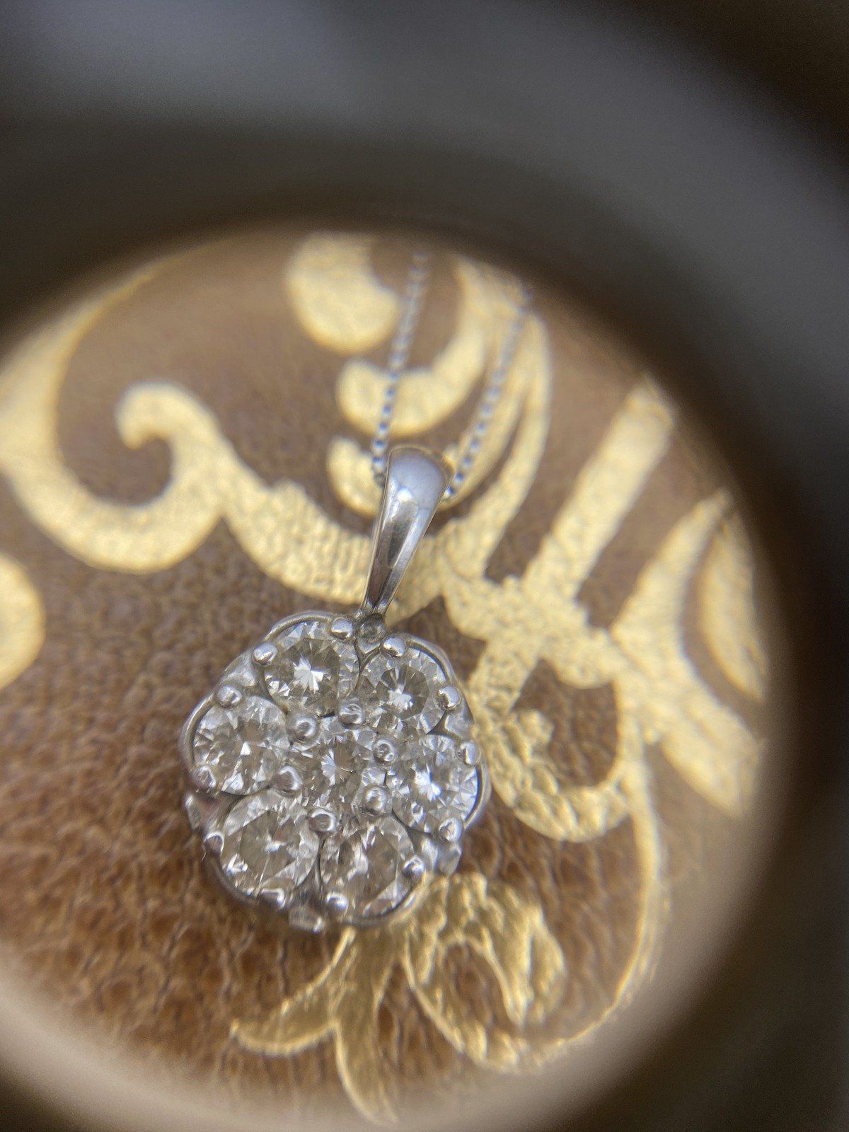 14k White Gold .91ctw Floral Cluster Diamond Necklace 18L #2781 7