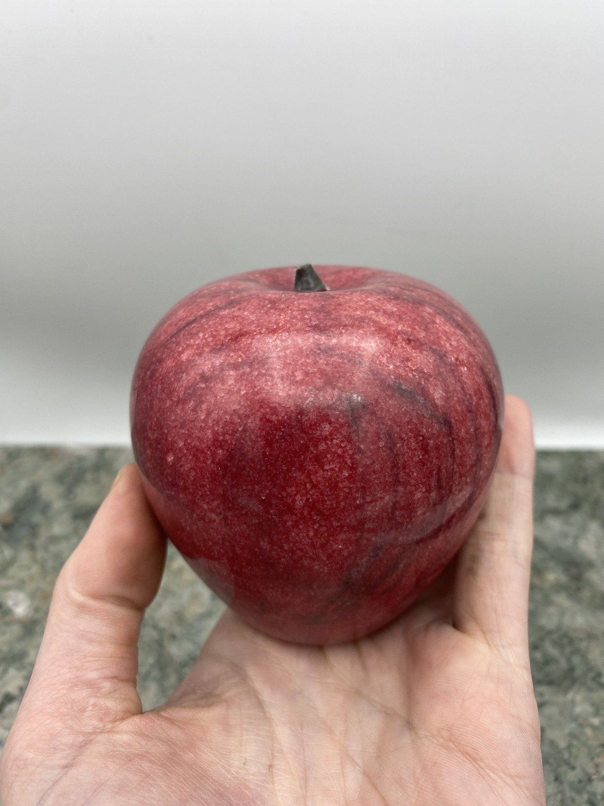 Temple Fruit Dyed Onyx Apple Decor 4