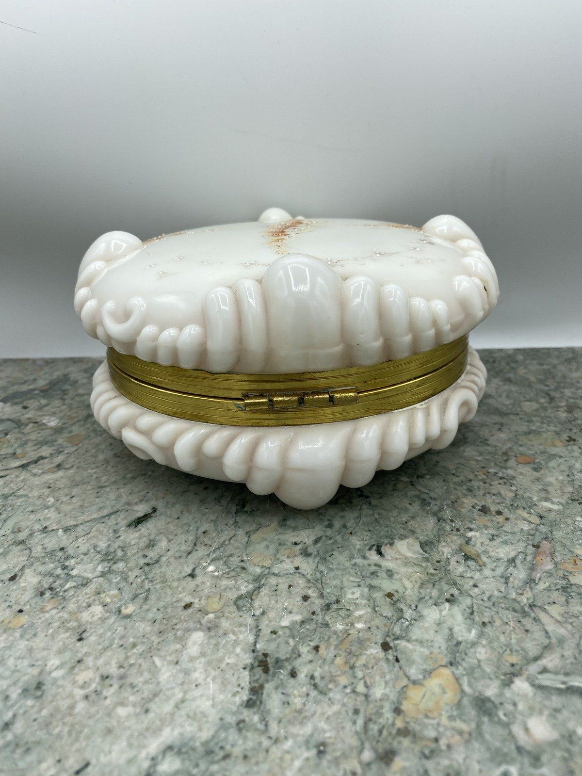 Wave Crest Puffy Jewelry Box 3