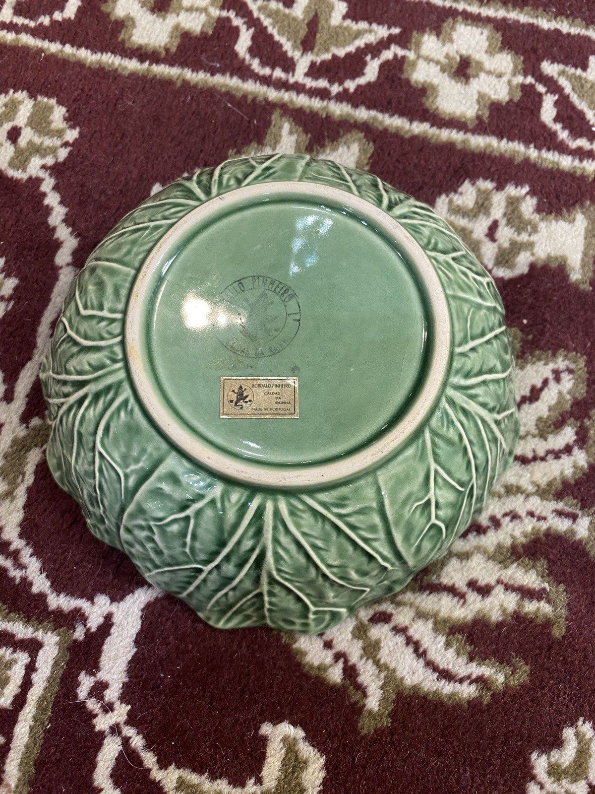 Bordallo Pinheiro Portugal Majolica Small Cabbage Leaf Bowl 6.5 7