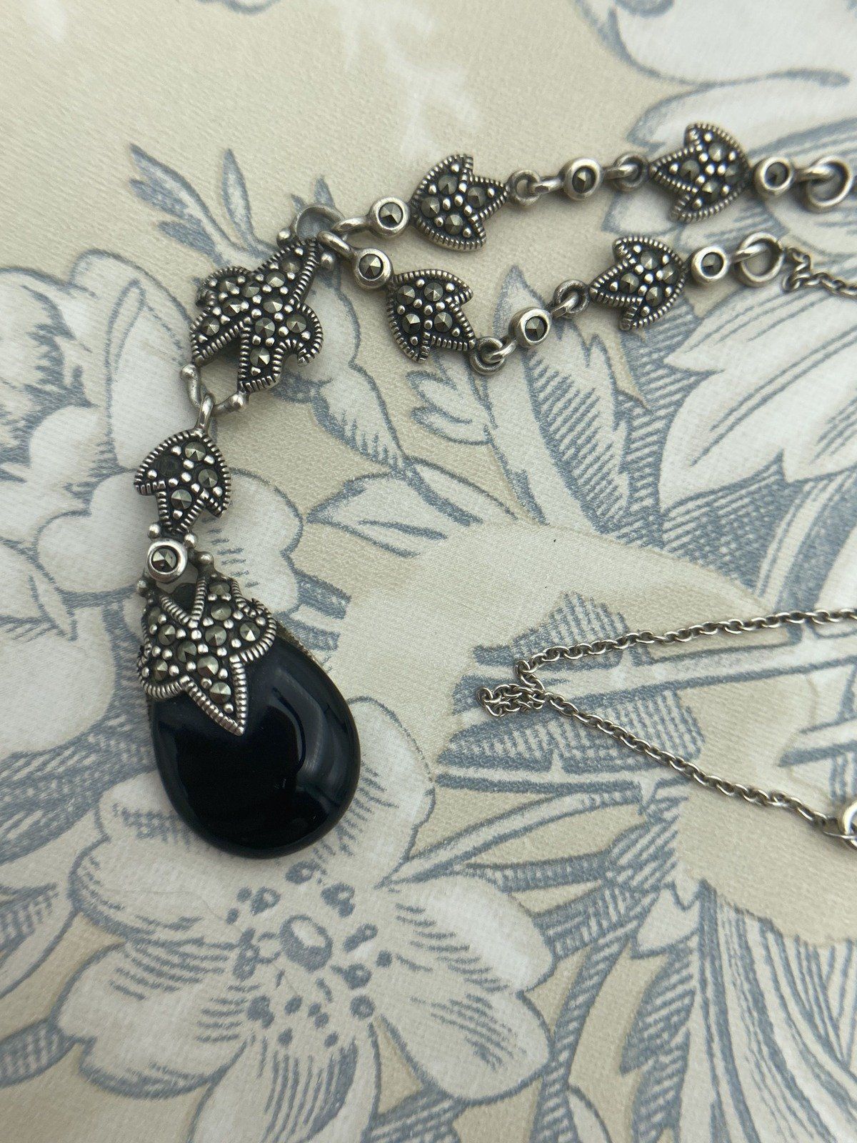 Vintage Sterling Silver Marcasite + Black Onyx Lariat Y Necklace 16L 3