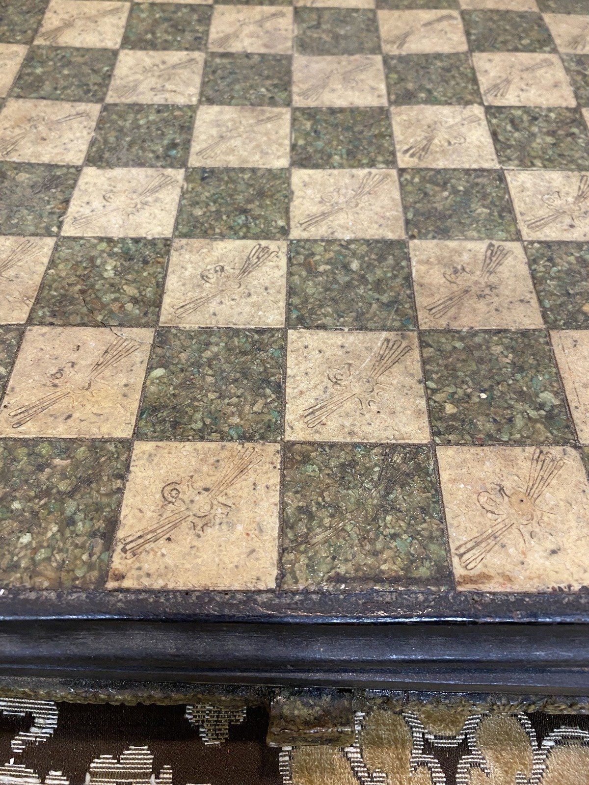 Vintage c.1960s/70s Wooden Gem Composite Mayan/Aztec Figural Chess Board Set 14