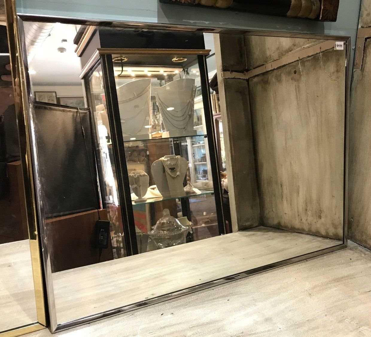 Minimalist Rectangular Mirror w Silver Edge