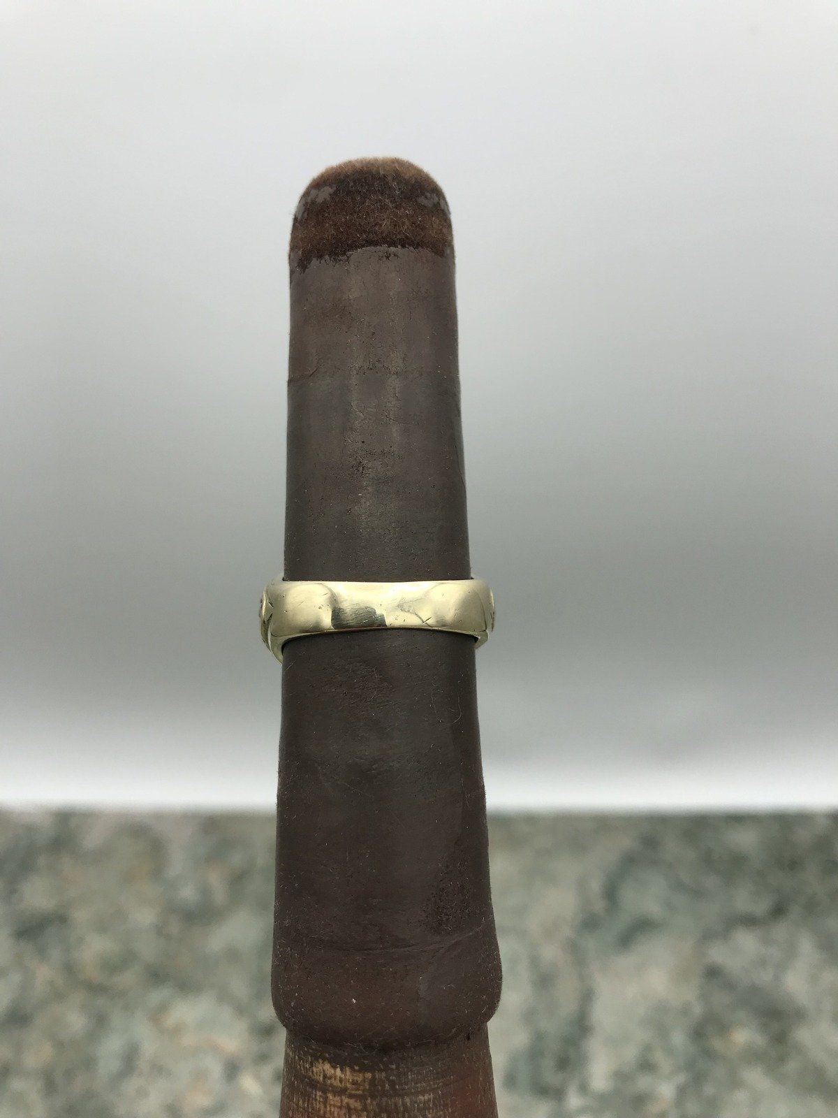 Gorgeous 14k Gold Set c.1945 Dos Pesos 21.6k Gold Coin Ring w Floral Carved Shoulders. Sz 7 5