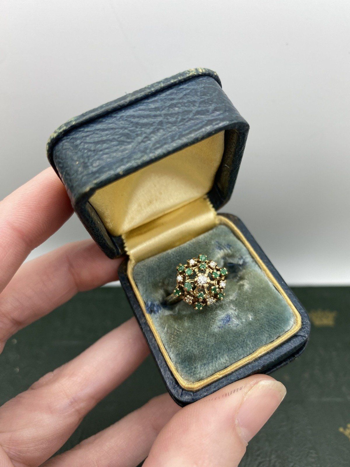 Vintage 10k Gold Emerald + Diamond Cathedral Ring #2461 4