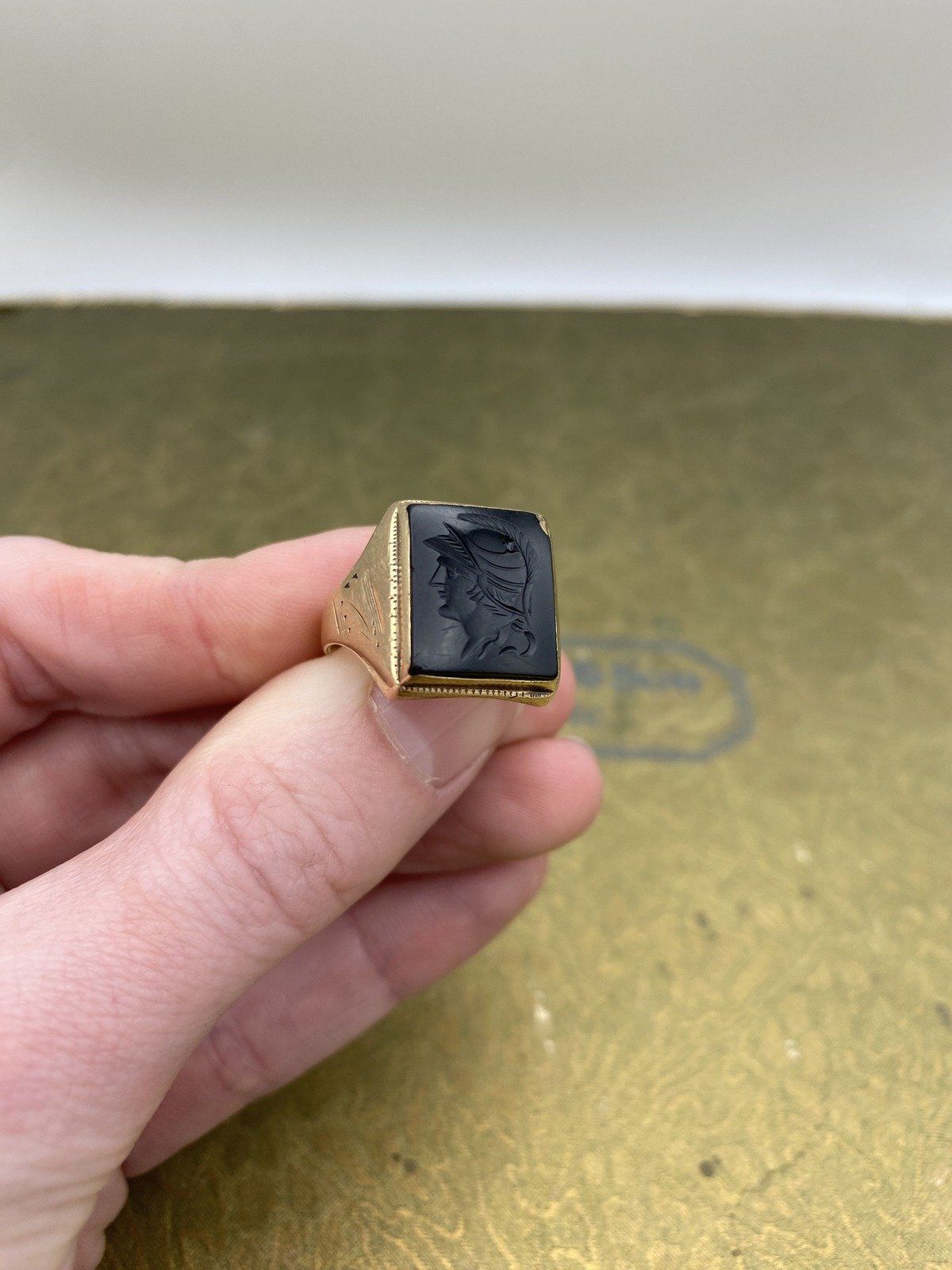 Antique Men's 10k Gold Georgian Warrior Head Onyx Intaglio Ring #2177 4