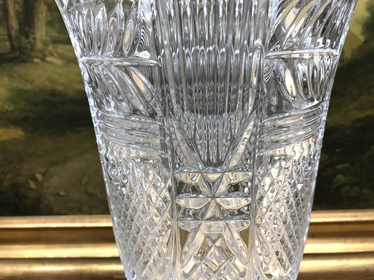 Pair of Exquisitely Detailed Crystal Vases 3