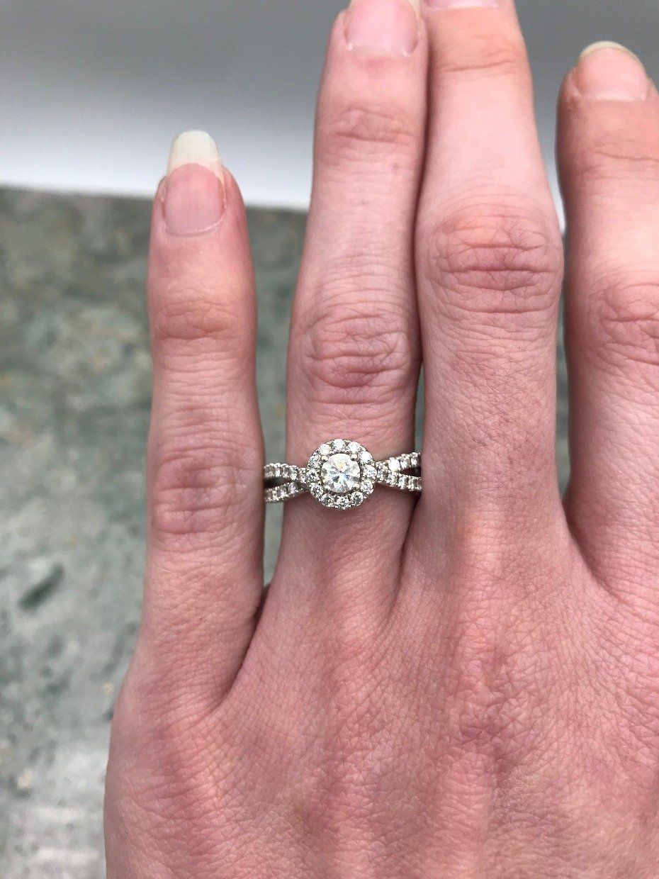 14k White Gold Stunning First Light .31ct Center Round Brilliant Cut Diamond Ring 8