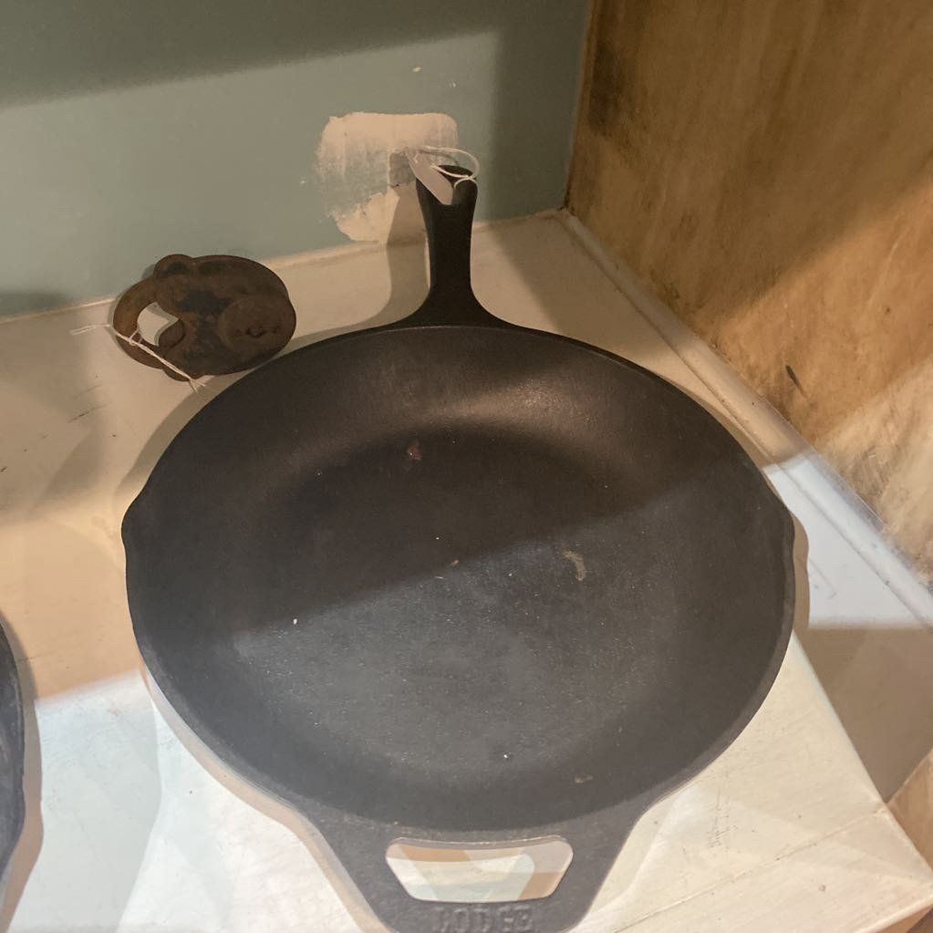 1891 Wagner skillet