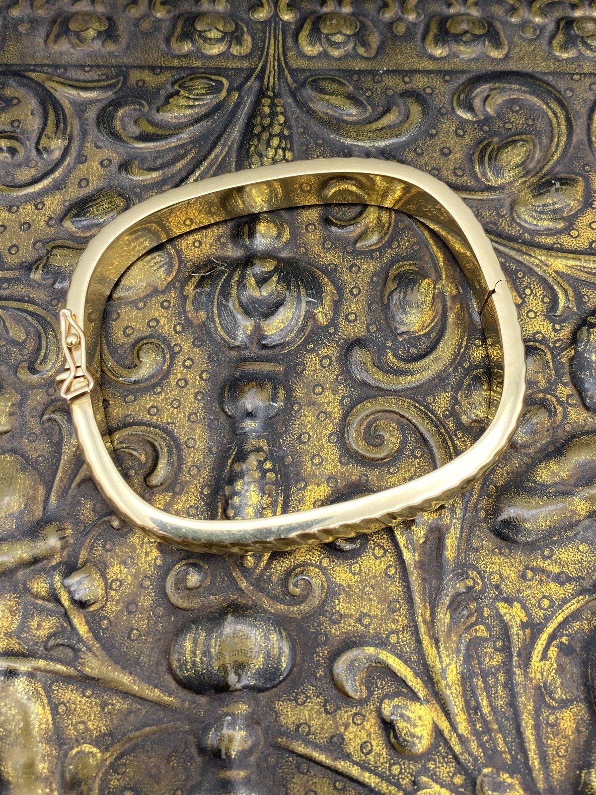 14k Gold Fluted Square Edged Weighty Vintage Bangle Bracelet 7 #3063 4