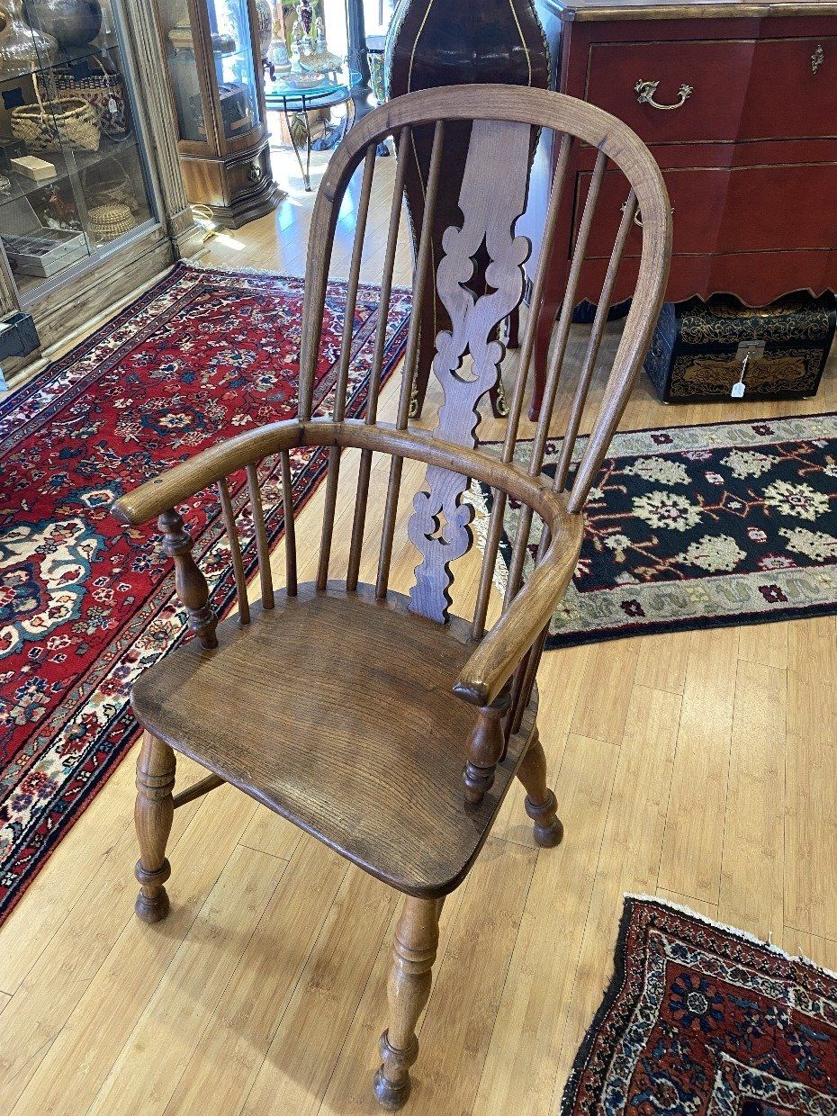 Arched Windsor Chair w Pierced Wood Back