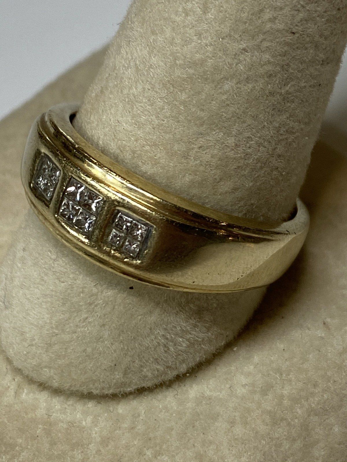 14k Gold Mens Diamond Wedding Band Sz. 11.5 2