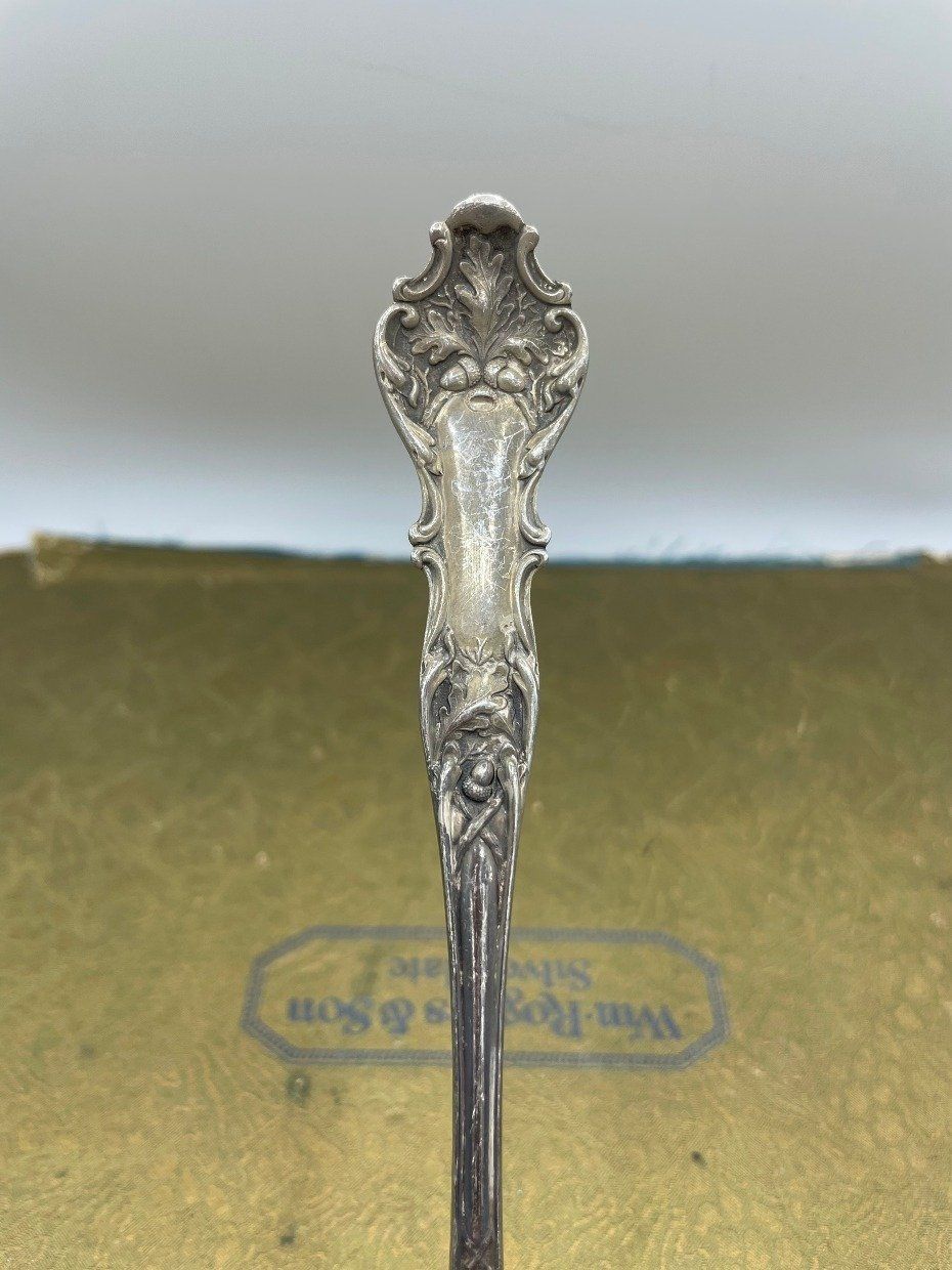 Antique c.1847 Rogers Silver Plated Acorn Motif Gumbo Serving Spoon 2