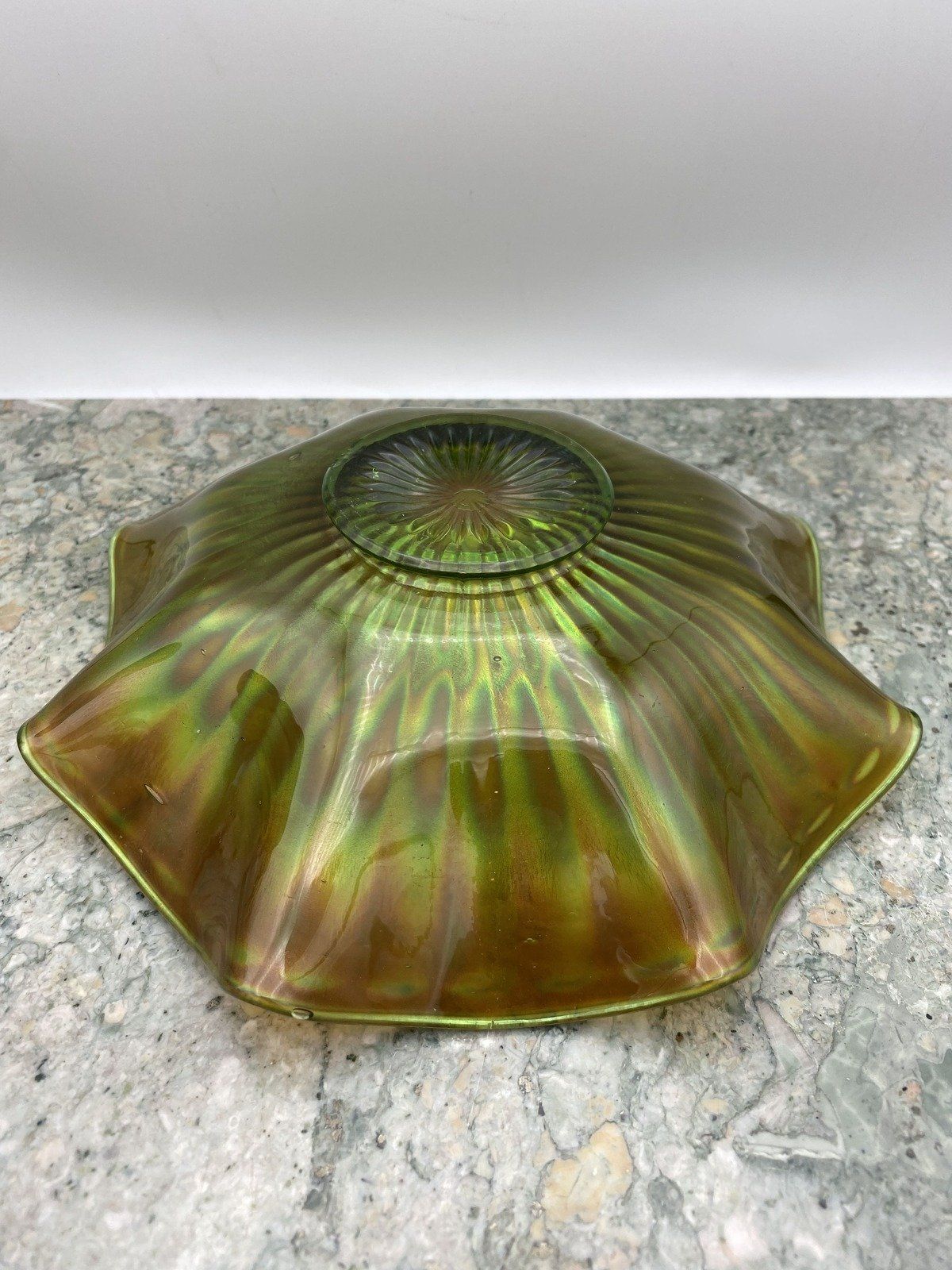 Fenton Carnival Glass Stripped Green Ruffle Dish 489 4