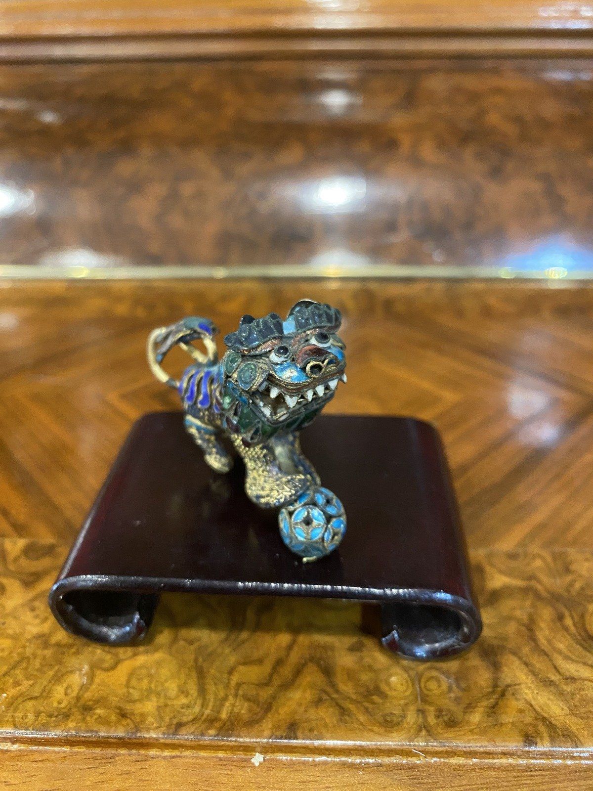 Antique Imported Gilt Enamel Chinese Foo Dog w Wooden Feng Shui Stand + Moving Head 7