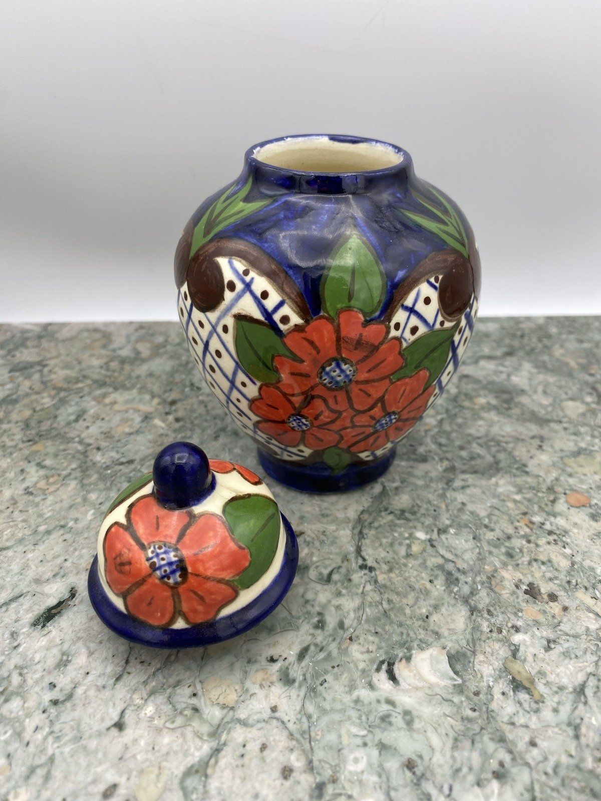 Mini Nicaraguan Artist Signed Pottery Hand Painted Ginger Jar 3