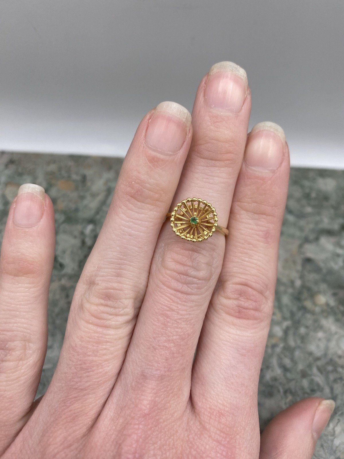 14k Gold Basket Ring + Dainty Emerald Center 3