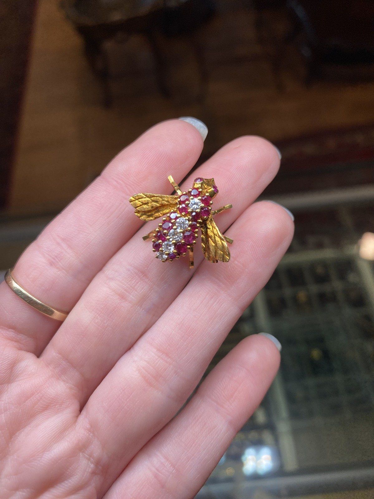 Vintage c.1950s/60s 18k Gold Collectible Designer Herbert Rosenthal Ruby + Diamond Honey Bee Pin #3421 8