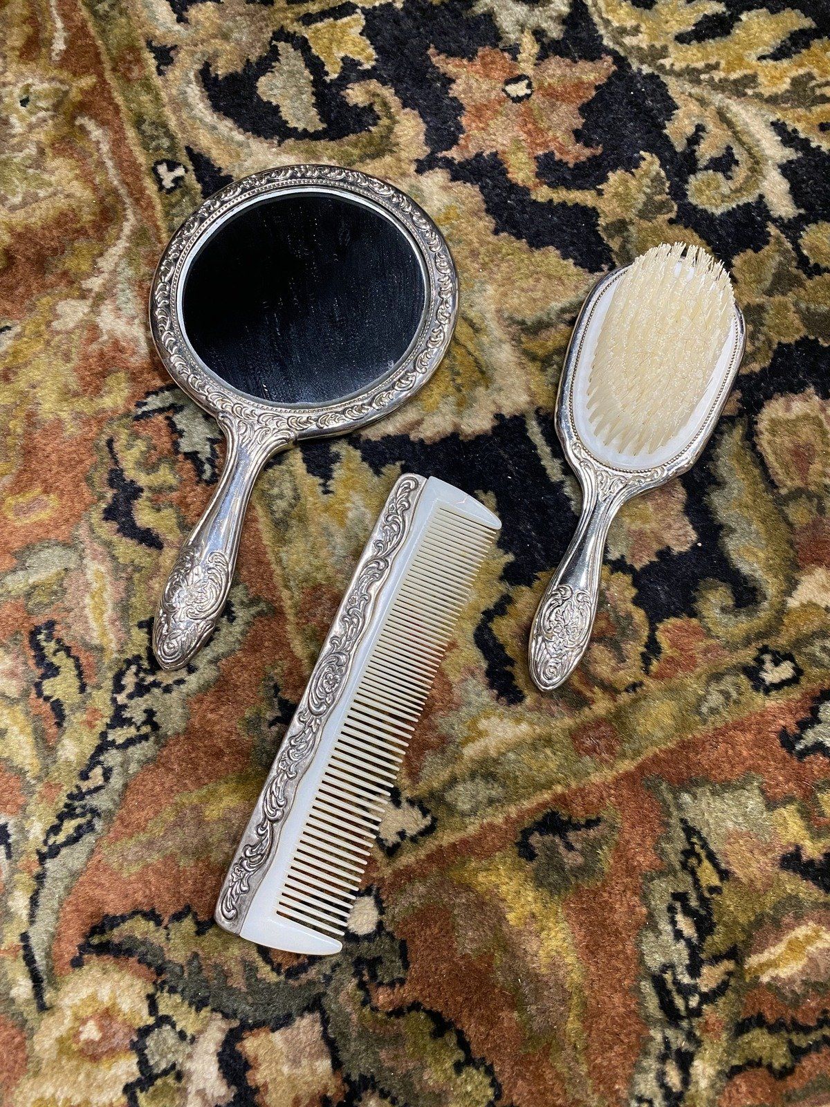 3pc Vintage Repousse Silver Plated Vanity Set 2
