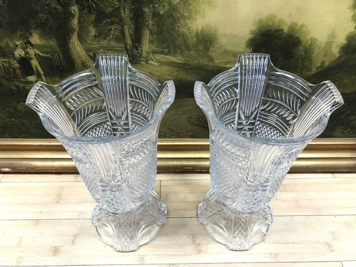 Pair of Exquisitely Detailed Crystal Vases 2