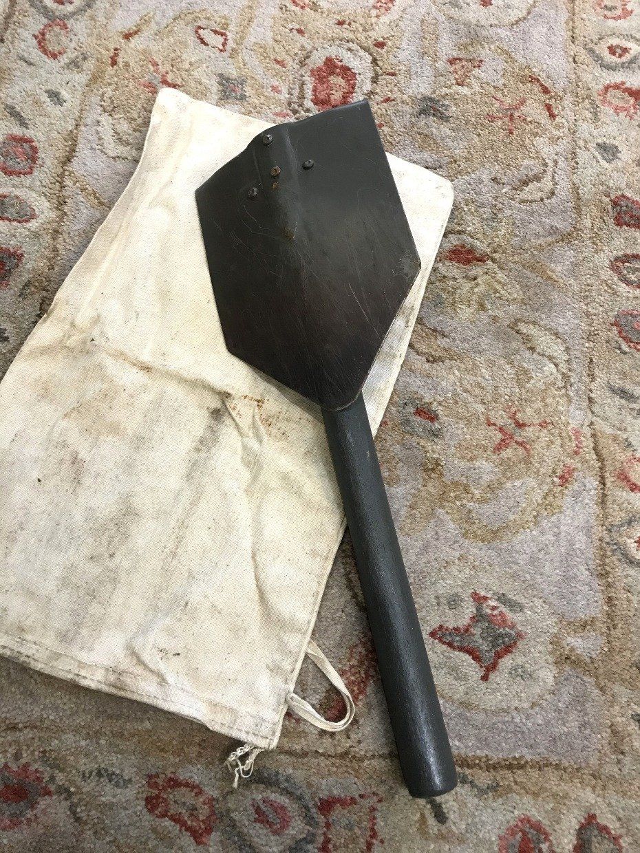 Vintage Military Folding Trench Shovel w Canvas Bag 2
