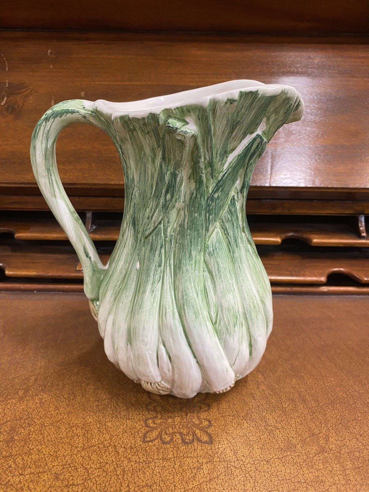 Italian Ceramic Majolica Scallion Drink Pitcher 9 2