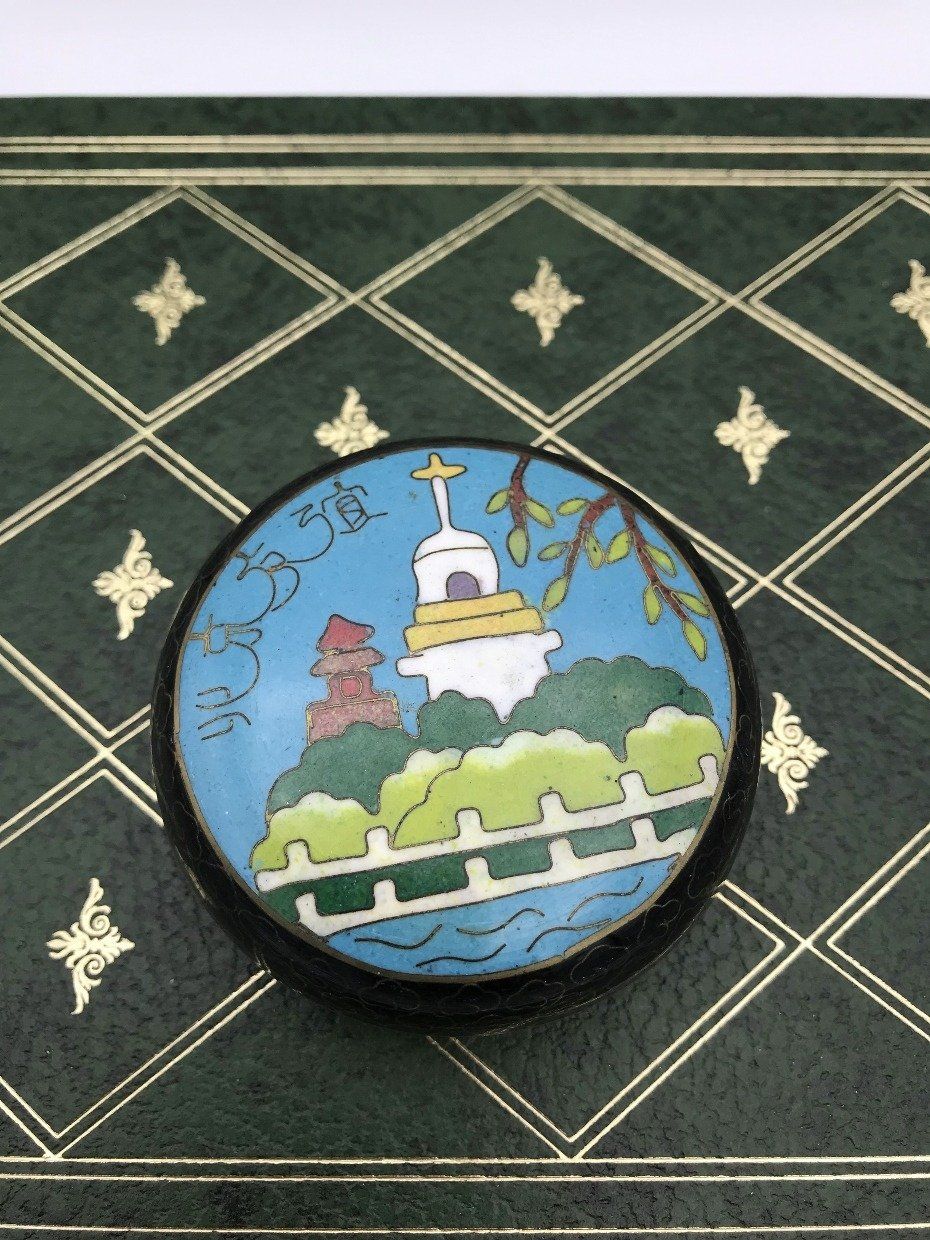 Round Dynasty Scene Cloisonne Painted Brass Trinket Box 2