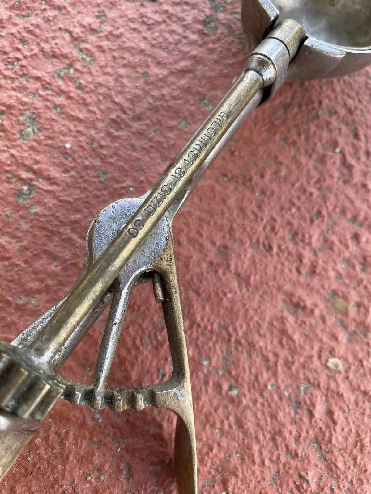 Vintage Wooden Handled Ice Cream Scooper 5
