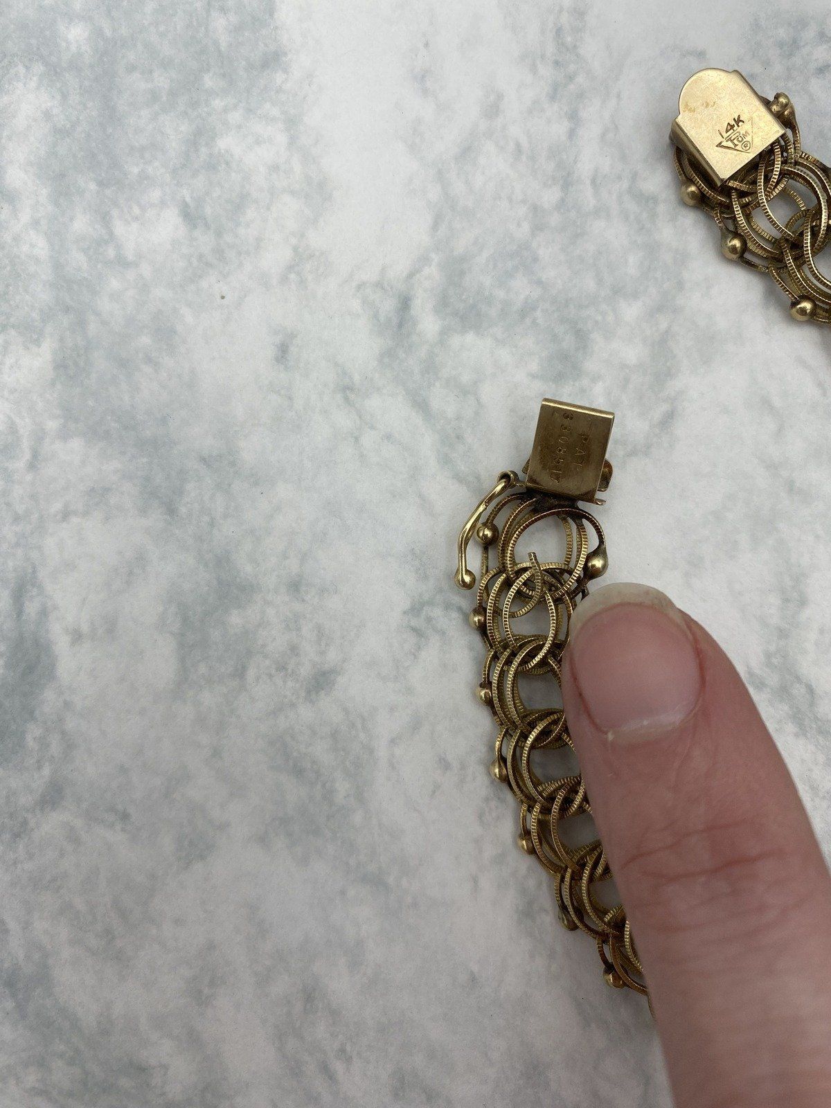 Vintage Solid 14k Gold Interlocking Loop + Grommet Statement/Starter Charm Bracelet 8L 3