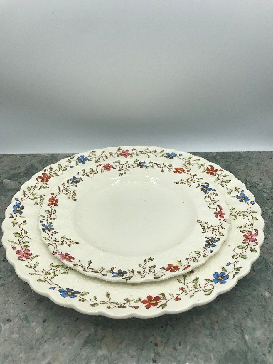 2pc Atq Copeland Spode English Wicker Dale China Plates