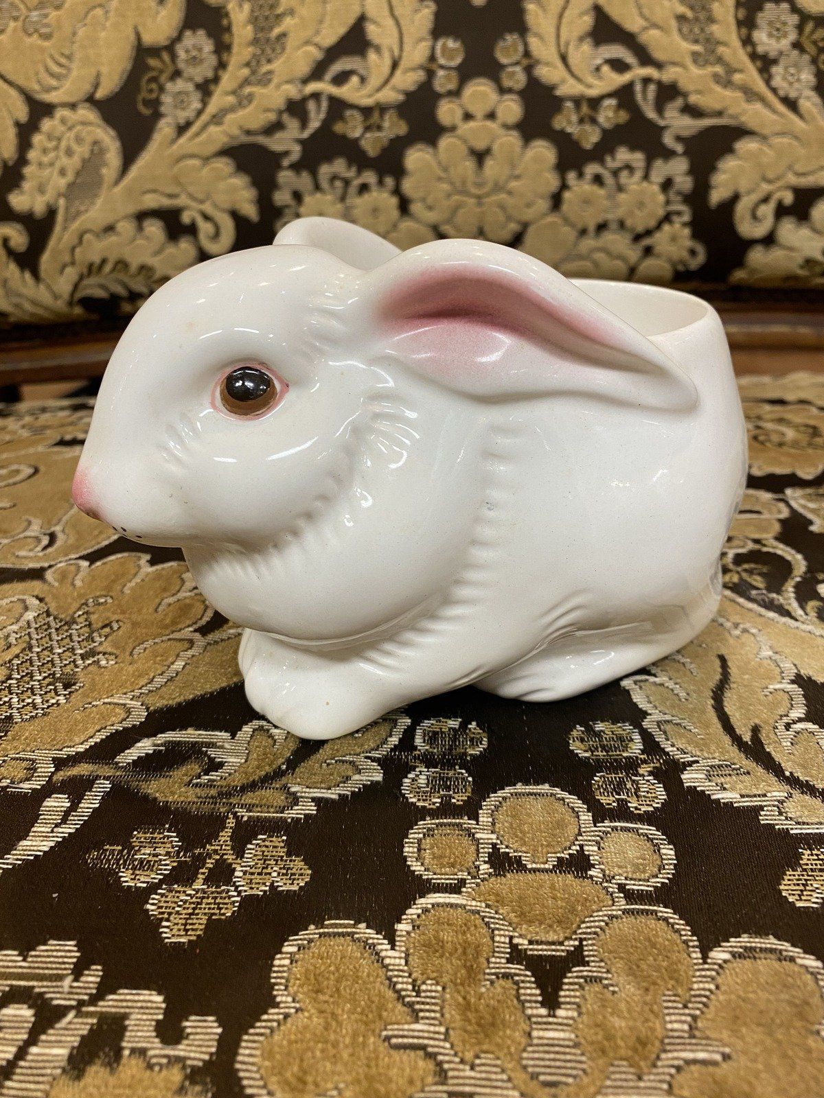 Vintage Avon Bunny Rabbit Planter + Orig. Box 2