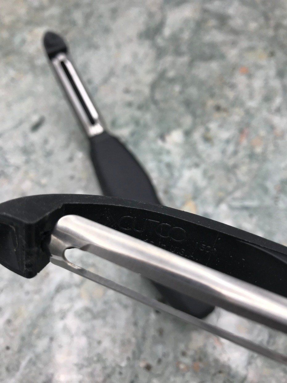 Cutco Hand Blade Peeler 3