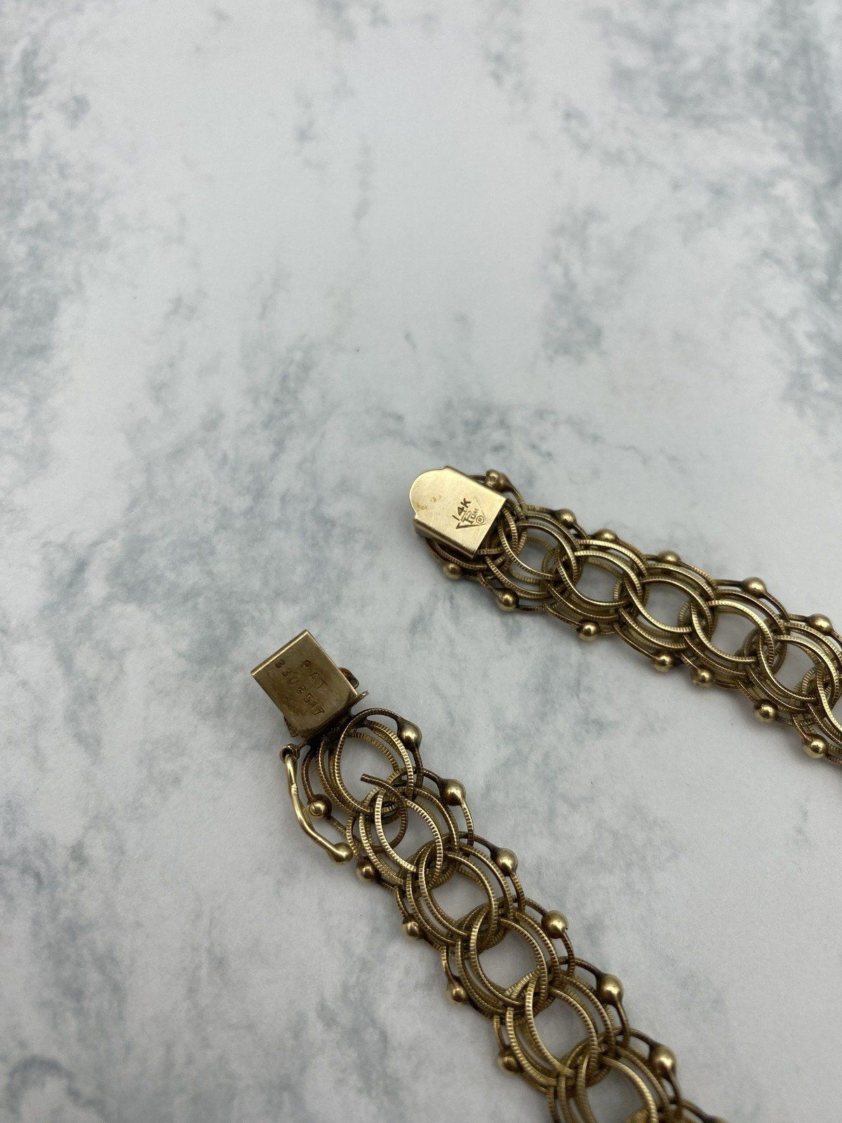 Vintage Solid 14k Gold Interlocking Loop + Grommet Statement/Starter Charm Bracelet 8L 10