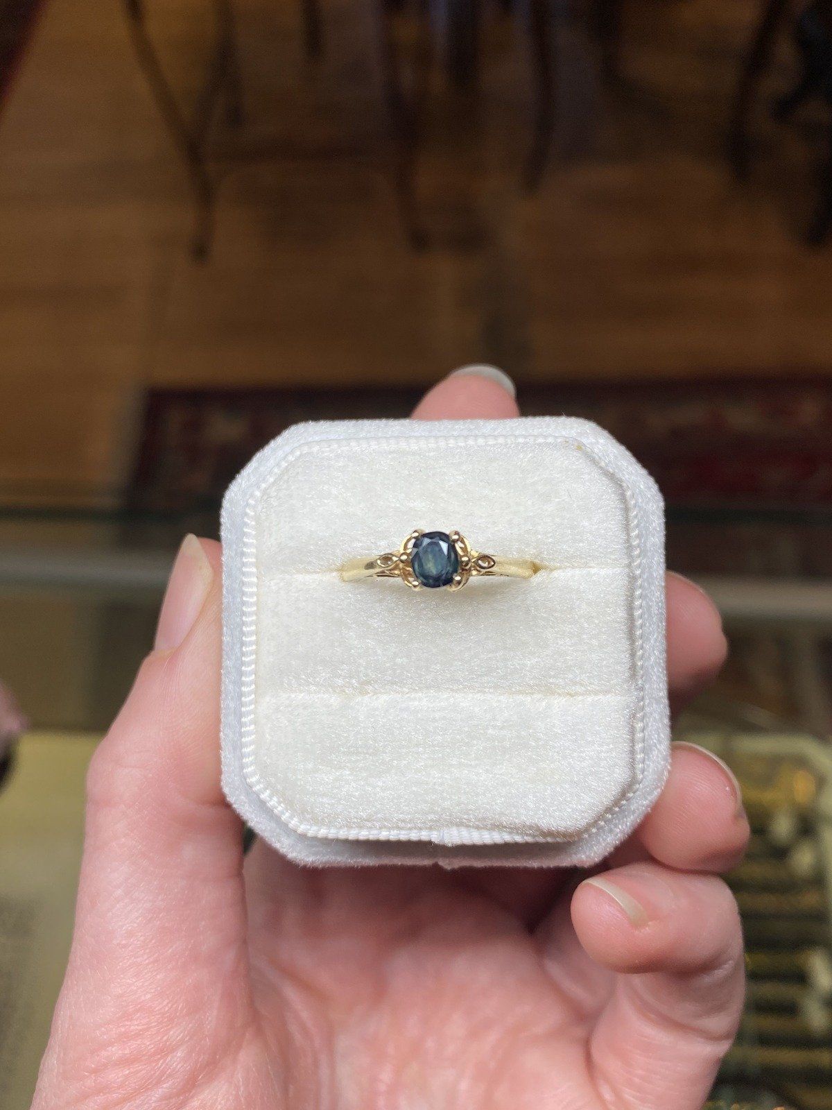 Vintage 14k Gold Natural Blue Sapphire Solitaire Ring w Lovely Cathedral Shank #2315 5