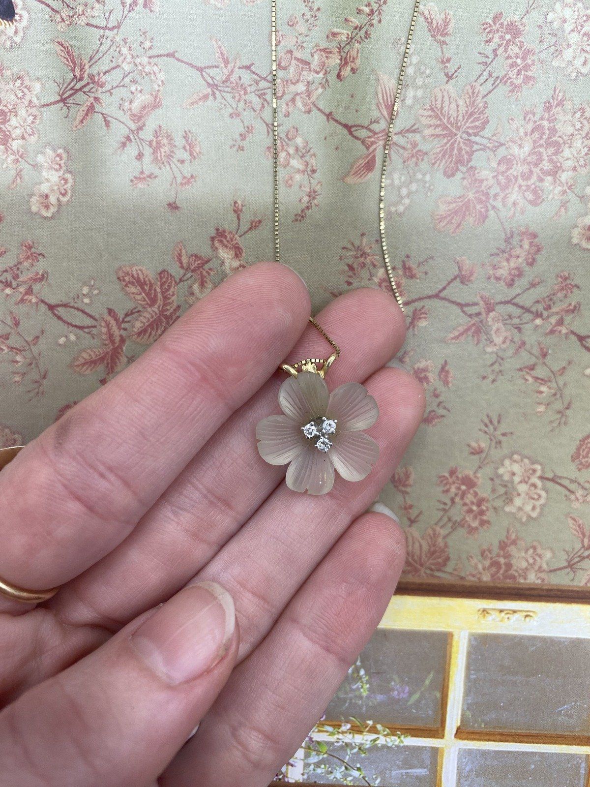 Vintage 14k Gold Camphor Flower 16L Necklace w .15ctw Diamond Center #1301 2