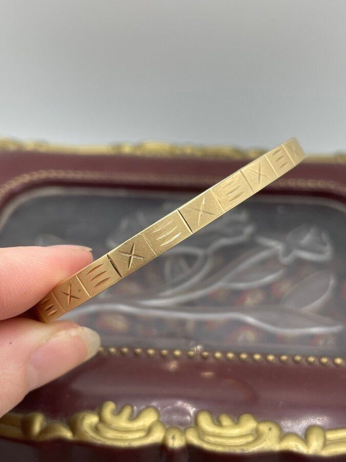 Matte 14k Gold Expansion 8 Bangle Bracelet w Tick + Stroke Block Etched Pattern #2952 2