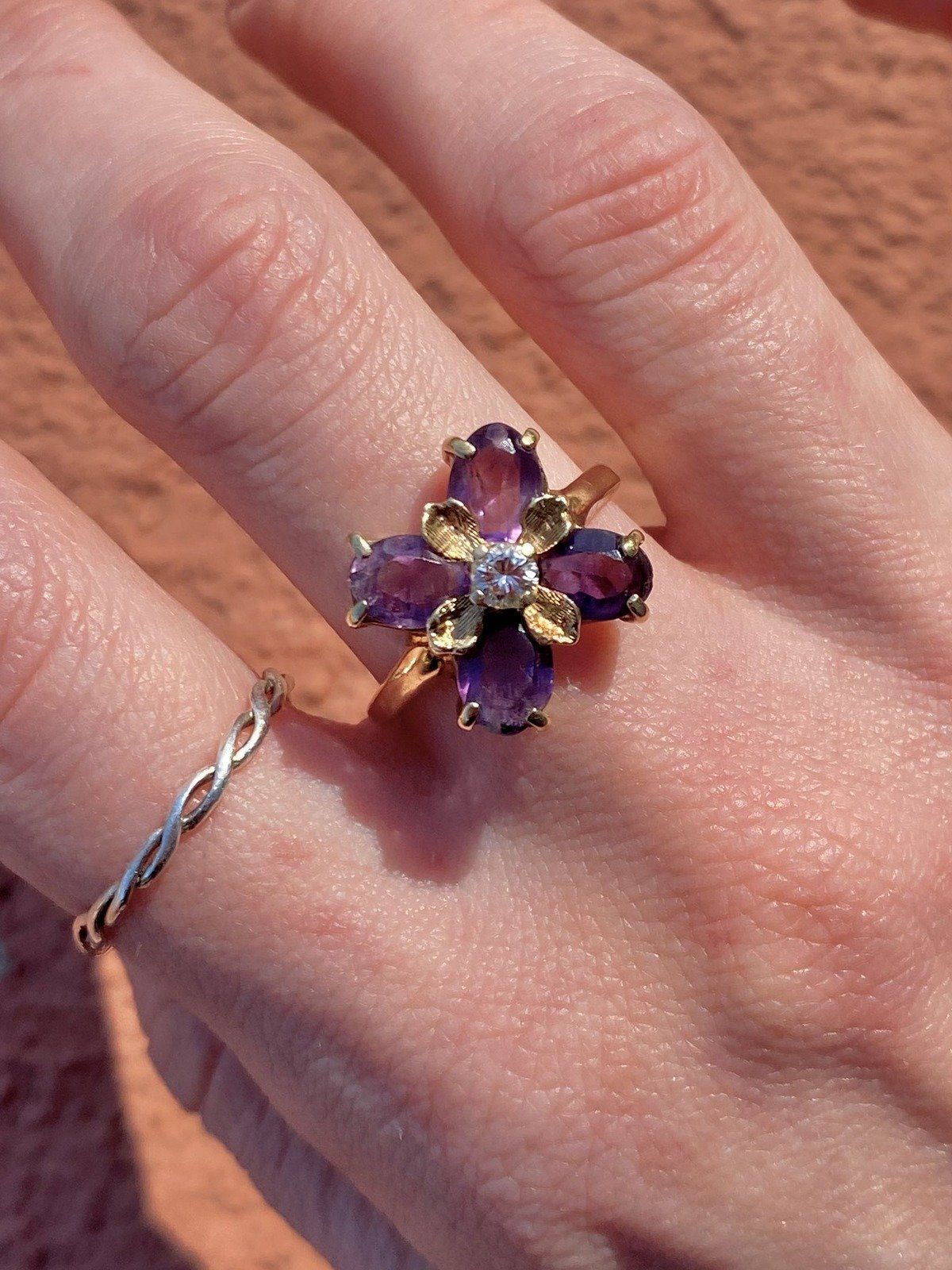 Vintage c.1950s 10k Gold 4 Petal Amethyst + Diamond Clover Ring w Brushed Leaf Secondary Detail 13