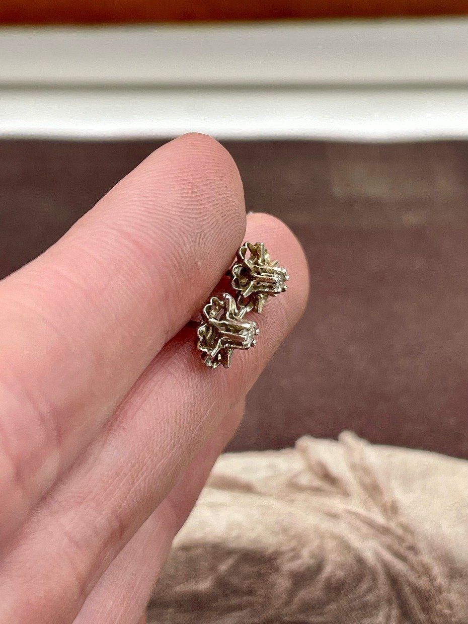 Antique Edwardian c.1910s 14k White Gold Daisy Set Diamond Stud Earrings 2